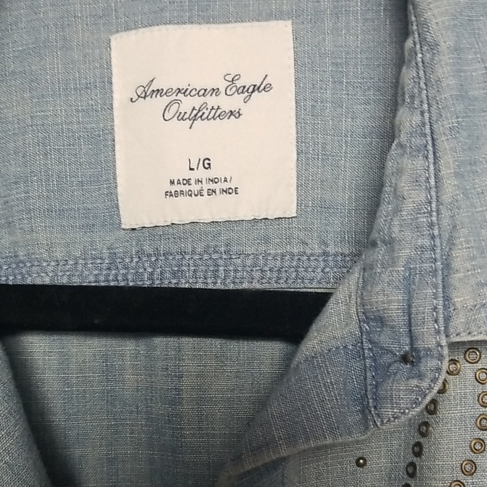 American Eagle Outfitters Chambray Shirt - Picture 4 of 10